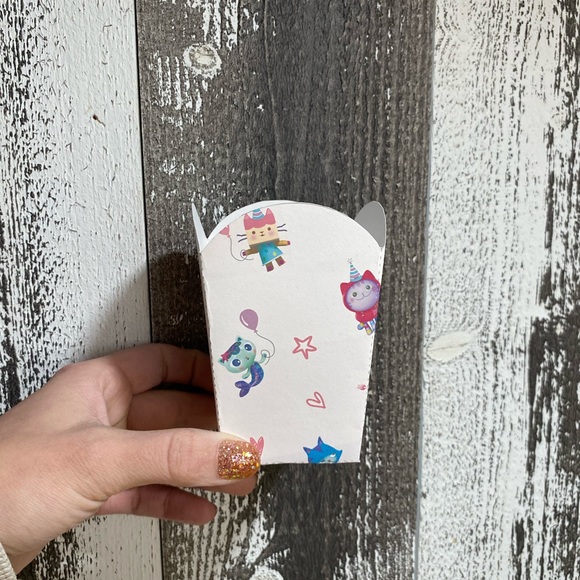 HUGE lot of Gabby’s Dollhouse Party Supplies- HOMEMADE - Picture 14 of 16